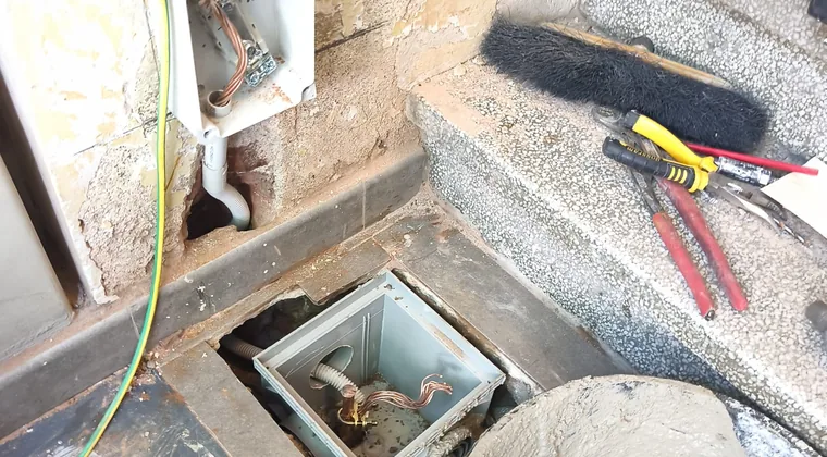 Arqueta de toma de tierra terminada